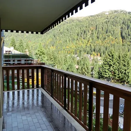 Trilocale Alberti - Condominio Presanella Appartamento